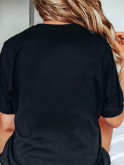 Women's "Queen" Glam Graphic T-Shirt - Sparkling Crown Design, 100% Cotton, Crew Neck, Short Sleeve Casual Top for Spring & Summer, Machine Washable