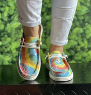 Women's Slip-On Flat Canvas Boat Shoes Blue Pink Tie Dye Breathable Lightweight round Toe Loafers for Outdoor Activities