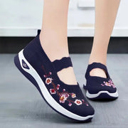 Women's Sneakers Slip on Casual Shoes Soft Sole Embroidered Walking Shoes Lightweight Knitted Flat Shoe