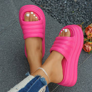 Eye-Catching Hot Chunky Platform Slippers with Thick Bottom Wedge Heels Non-Slip Women's Sandals