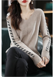 Women Pure Wool  V-Neck Stitching Long-Sleeved Autumn Winter Pullover Loose Knitted Cashmere Sweater