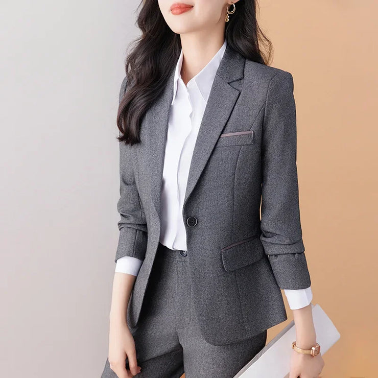 Elegant Black Western-Style Suit Jacket for Women Professional Fashionable Workwear Ideal for Interviews And Office Settings