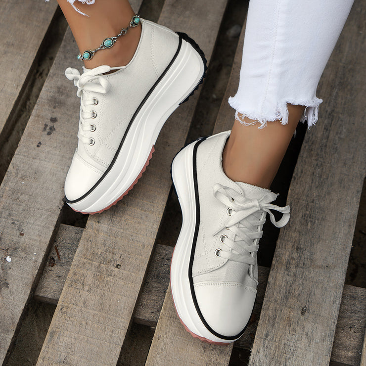 Low-top Lace sneakers