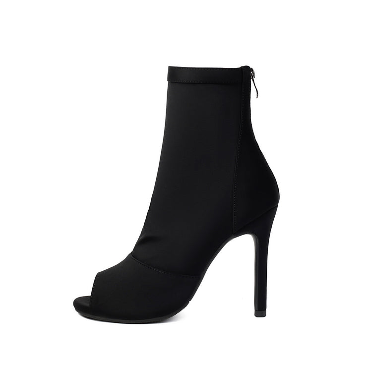High-heeled Women&